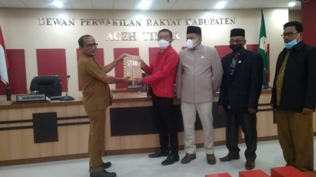 Sekda Aceh Timur Sampaikan RAPBK 2022